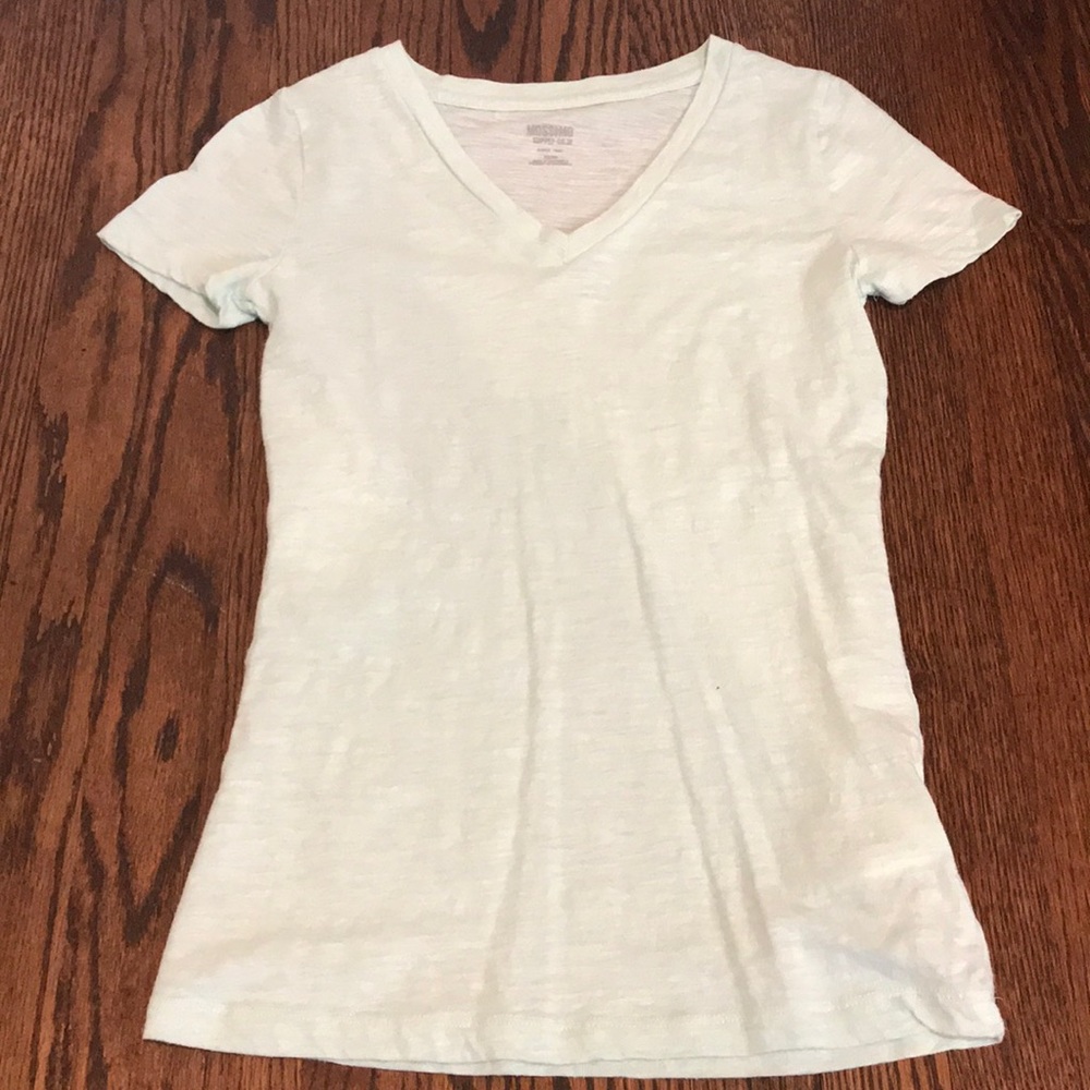 Mossimo V neck Tee